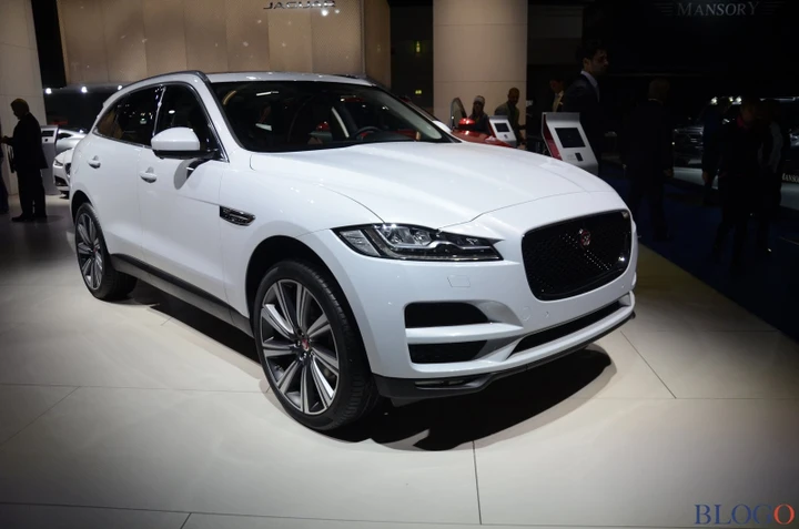 Jaguar F-Pace al Salone di Francoforte 2015 Live