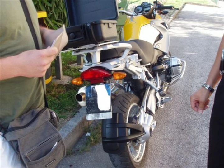 Targa alterata o sporca? Sequestro assicurato!