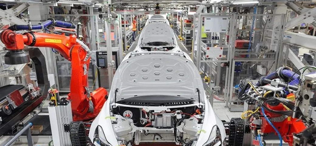 Quanto tempo ci vuole per produrre un'auto? Tesla docet...