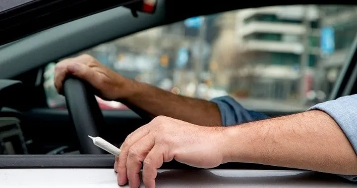 Guida in stato di ebbrezza: assolta per un modulo