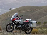 Boxer Week 2025: BMW Motorrad svela la nuova gamma R 1300 nelle concessionarie