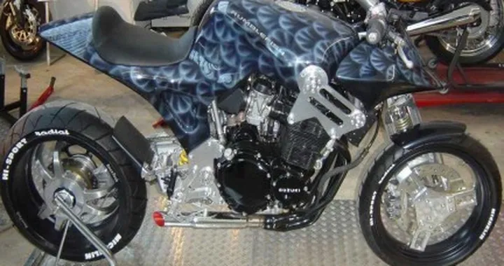 Sexy Bikers: Streetfighter Rumblefish Suzuki