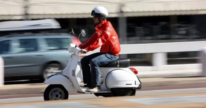 Vespa PX: a Roma il ritorno di un mito