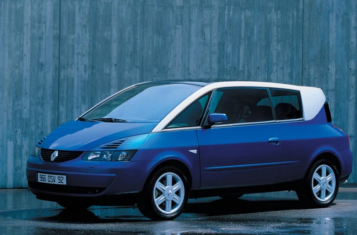 Renault Avantime: la monovolume coupé compie 20 anni