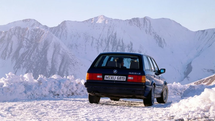 BMW 3 Series Touring: la storia segreta della station wagon nata in garage