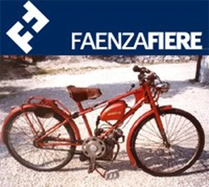 Mostra-mercato di auto e moto d'epoca