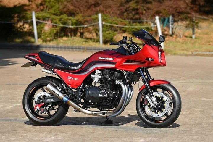 Kawasaki GPZ1100 RCM643: restomod completo firmato AC Sanctuary