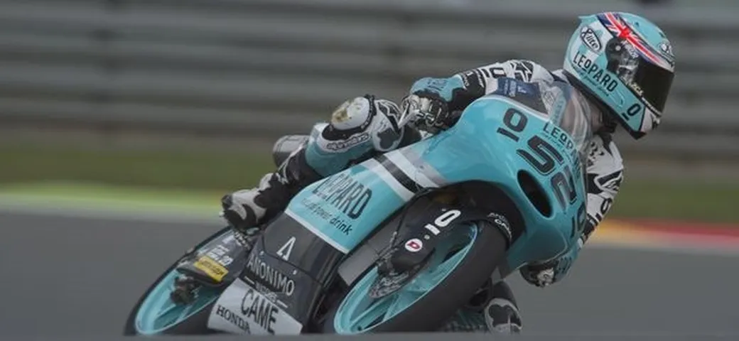 Moto3 Germania: Kent in pole su Bastianini