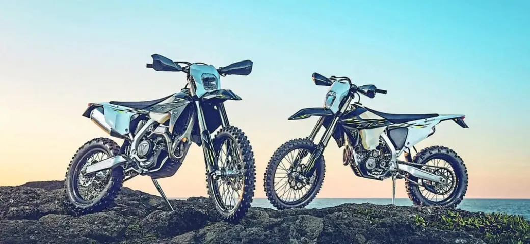 Nascono le regine del trail: Triumph lancia le TF250-E e TF450-E, pura adrenalina off-road