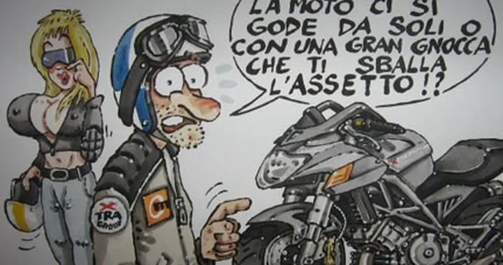 In moto meglio soli o in compagnia?