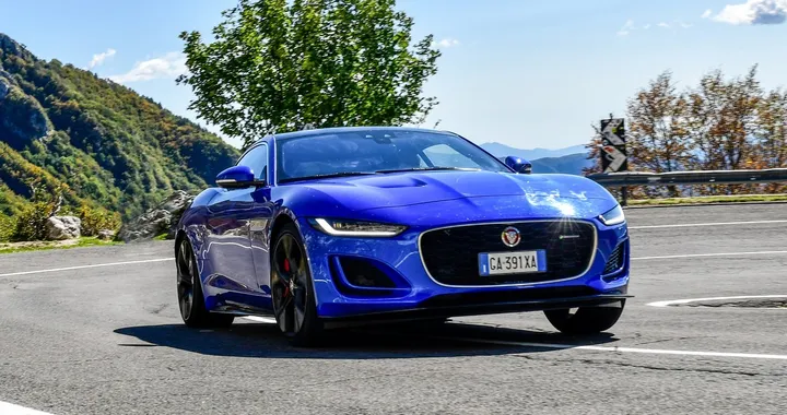 Jaguar F-Type 2.0 R-Dynamic: la prova su strada