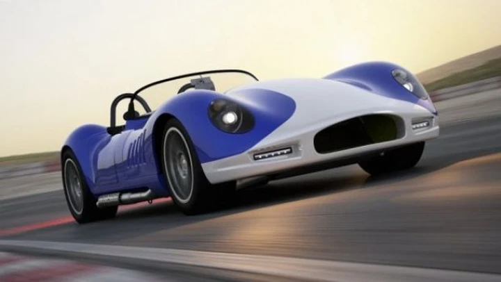 Lucra LC470: aggiornamenti per la sportiva americana
