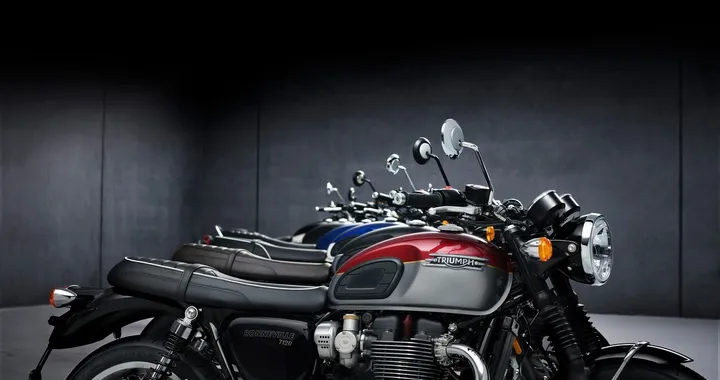 Triumph svela le nuove Bonneville 2021