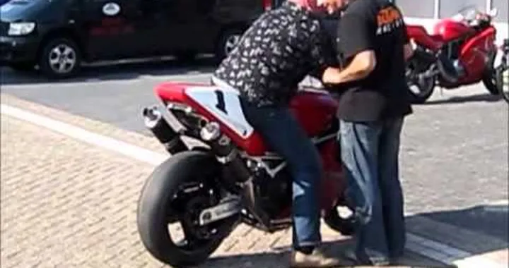 Ducati 851 888 meeting 21_05_2011