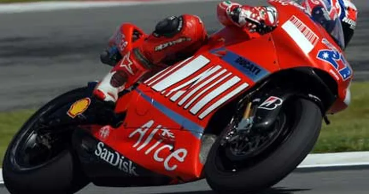 MotoGp: Stoner in pole a Brno