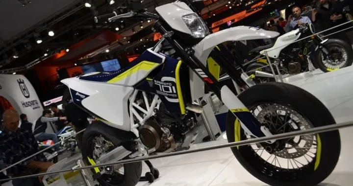 Husqvarna 701 Supermoto 2015