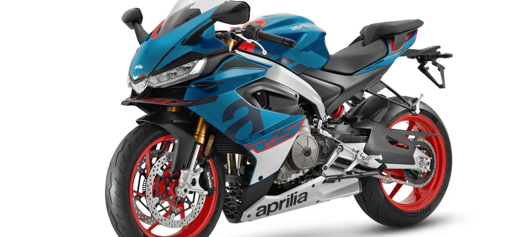 Aprilia RS 660 2025: nuove colorazioni, nuovo stile, stessa anima racing