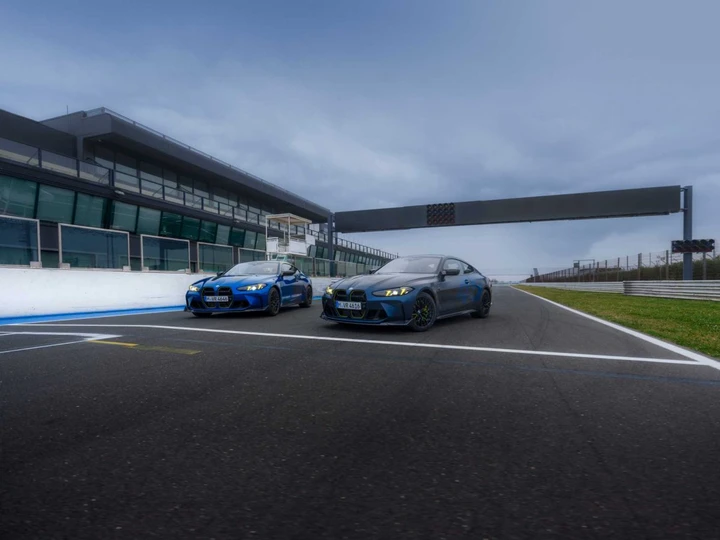 BMW M4 CS Edition VR46: l'omaggio della Casa bavarese a Valentino Rossi