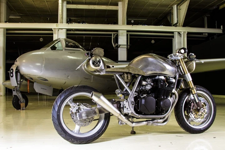 Sagari Custom Motorcycles Kawasaki ZR-7