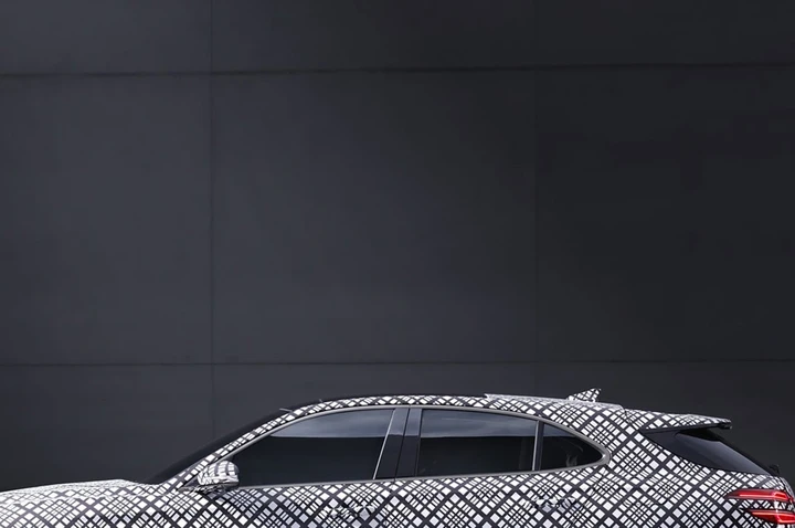 Genesis G70 Shooting Brake: i primi teaser