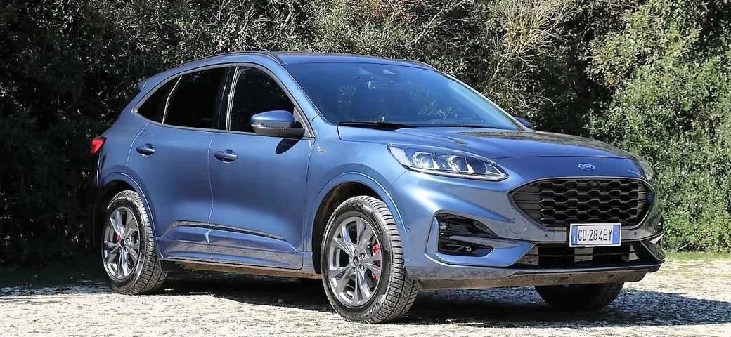Ford Kuga FHEV AWD: la prova su strada