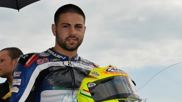 Supersport 2015: Russo con CIA Landlord Insurance Honda