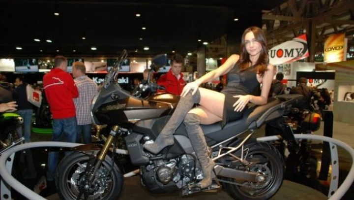 Kawasaki Versys 1000 2012: Salone Eicma Milano 2011