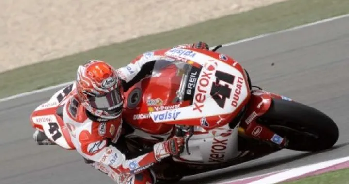 WSBK a Losail: problemi di grip per Haga e Fabrizio