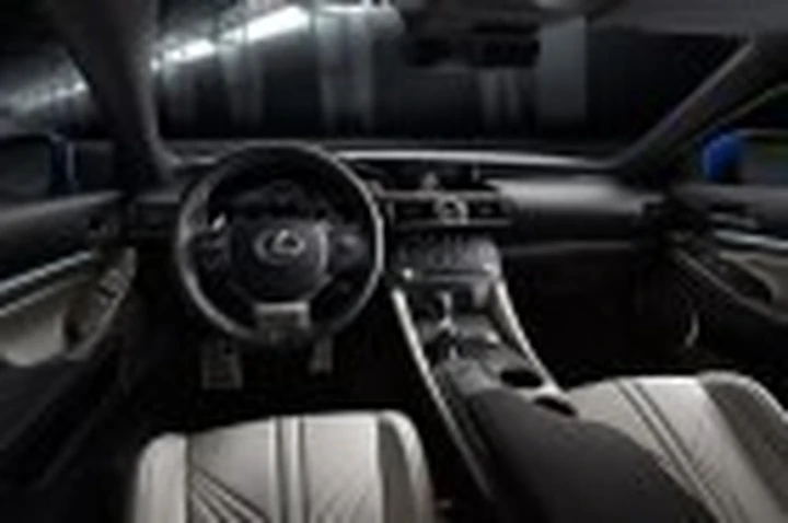 Il V8 5.0 della Lexus RC F sviluppa 471 CV. Tutti i dati ufficiali
