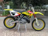 Suzuki RM250 Ricky Carmichael Edition: un tributo alla leggenda del Supercross