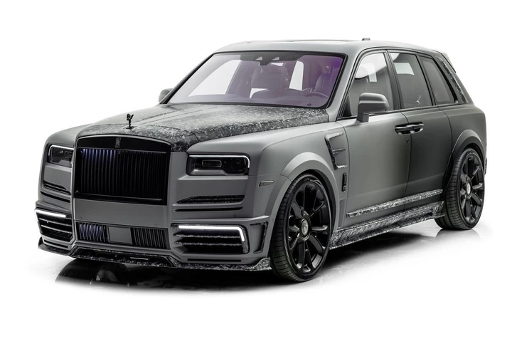 Rolls-Royce Cullinan Special UAE by Mansory