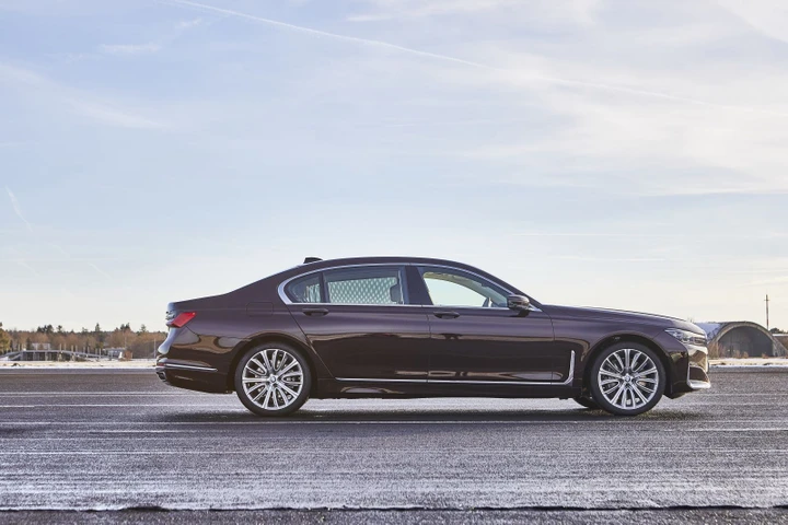 Nuova BMW Serie 7: le indiscrezioni sulle motorizzazioni