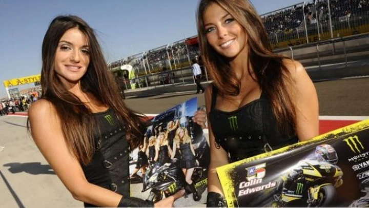 MotoGP: Paddock Girls e Umbrella Girls di Aragon Motorland