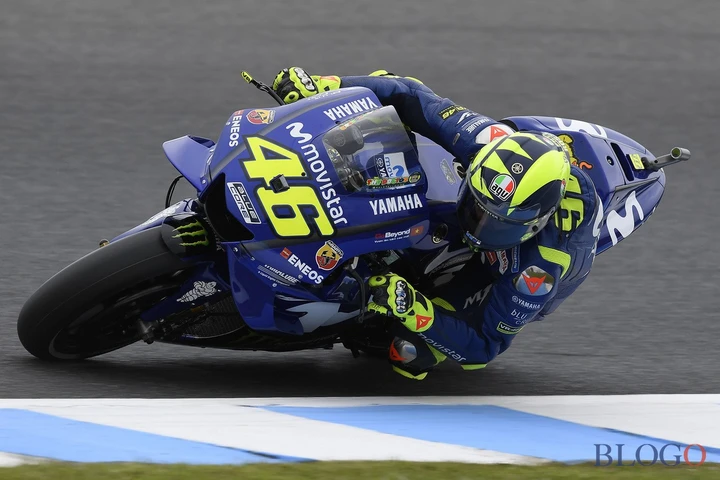 Australia, Rossi in 3a fila: 