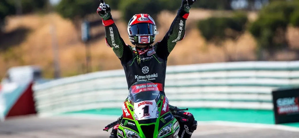 SBK: Rea firma la tripletta a Portimao