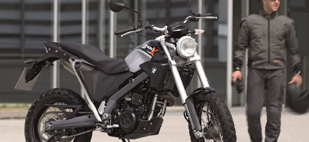 BMW F 750 R: ipotesi anti Scrambler