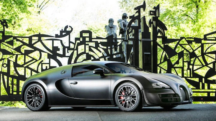 Bugatti Veyron Super Sport: l’ultimo esemplare costruito va all’asta