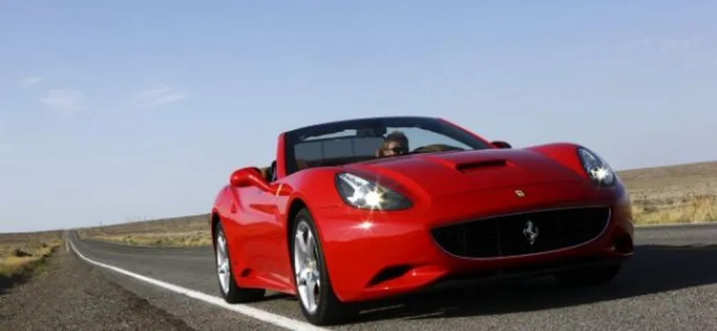 Ferrari California: debutta la versione con cambio manuale