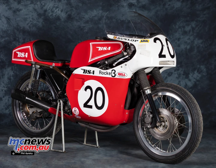 BSA Rocket 3: la replica di Mike Hailwood rivive
