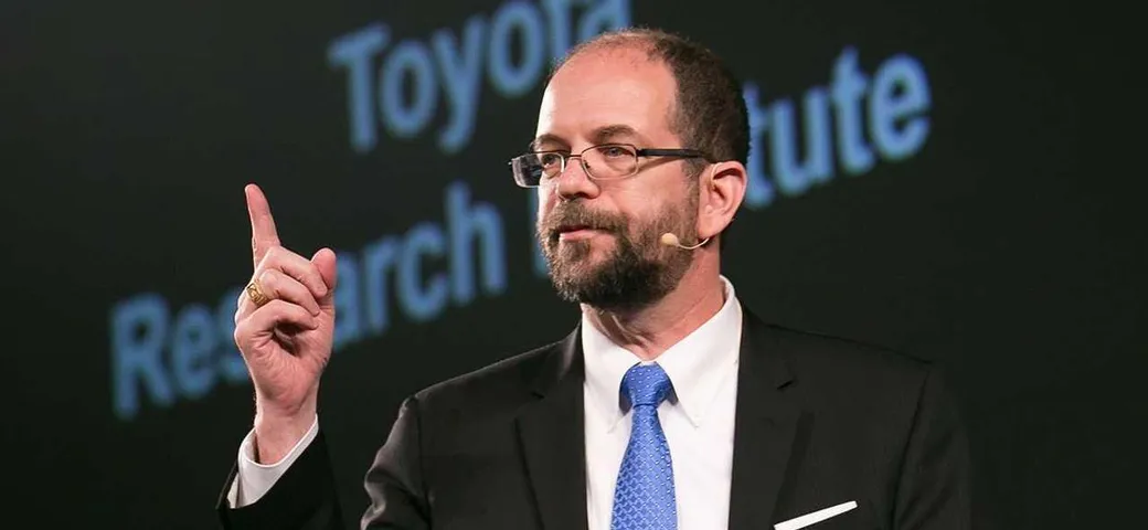Toyota, Gill Pratt: ‘Il settore automobilistico non è ancora pronto per il 100% elettrico’