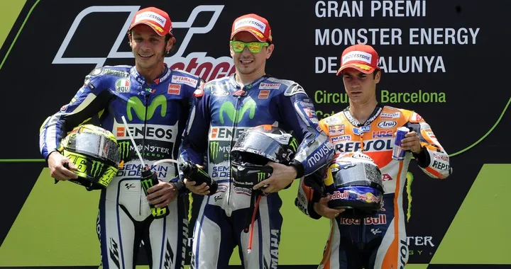 Pagelle MotoGP Montmelò: Lorenzo, lectio magistralis. Rossi “studia”. Marquez discolo.