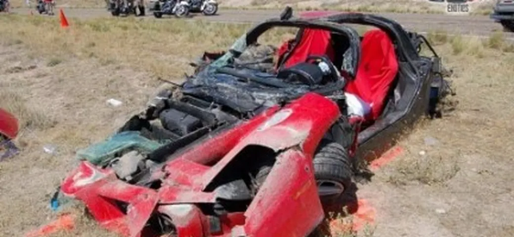 Distrutta l'ennesima Enzo, l'unica in versione Targa