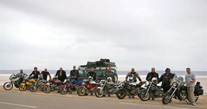 "Hic Sunt Leones": motoviaggio in terra d'Africa
