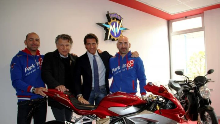 MV Agusta ritorna alle corse con il team ParkinGO!