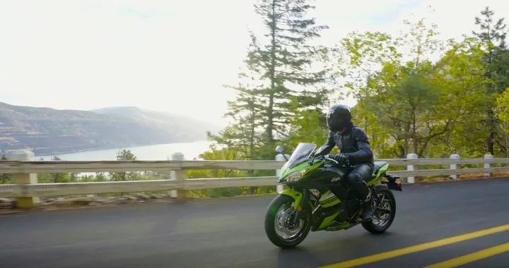 Kawasaki Ninja 650 2017 - Promo Video ufficiale