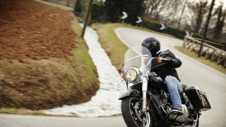 Harley Davidson Dyna Switchback 2012: il TEST di Motoblog
