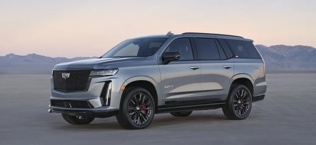 Cadillac Escalade-V: maxi SUV da 682 cavalli