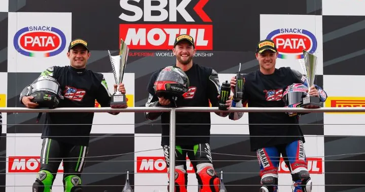 SBK Donington 2017: Sykes vince Gara-1 su Haslam e Lowes, Rea KO