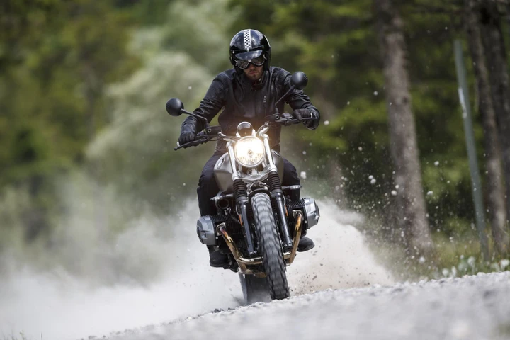BMW R nineT Scrambler: la nostra prova su strada