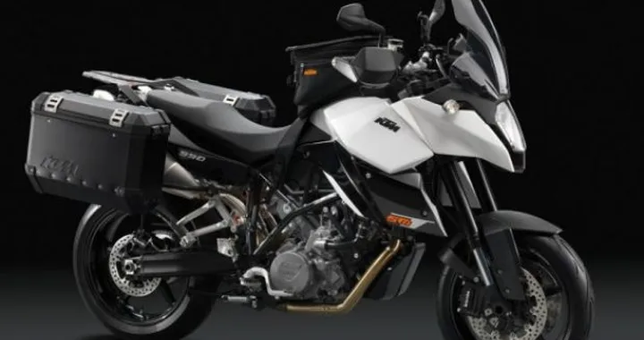 KTM 990 SMT e 990 Adventure 2012 con Travel Kit